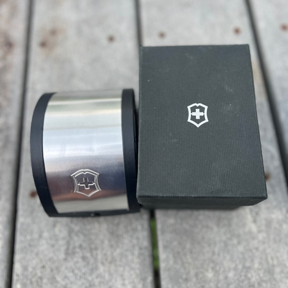 Victorinox Victoria Silver Tone Black Date Dial Women's Swiss Made Watch - Picture 14 of 14